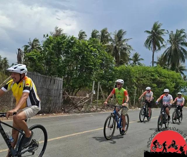 15 days Great Cambodia Cycling Tours